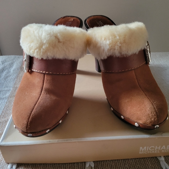 COPY - Michael Kors Shearling High Stepping Vintage Mules size 9 - Picture 3 of 9